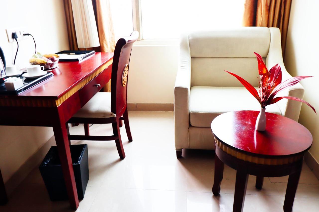 Crestmont Ashapurna Jaipur, Banipark Hotel Eksteriør billede