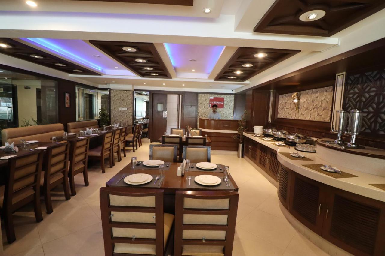 Crestmont Ashapurna Jaipur, Banipark Hotel Eksteriør billede