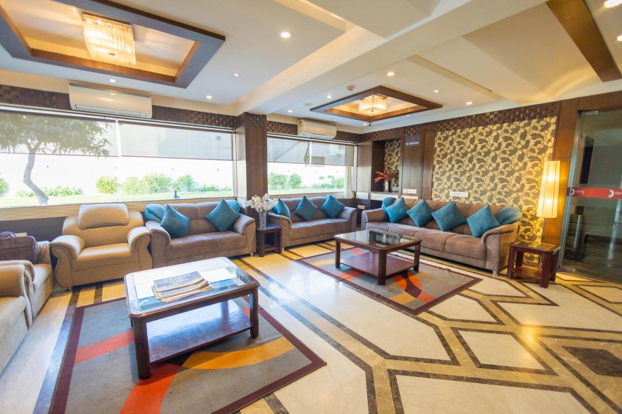 Crestmont Ashapurna Jaipur, Banipark Hotel Eksteriør billede