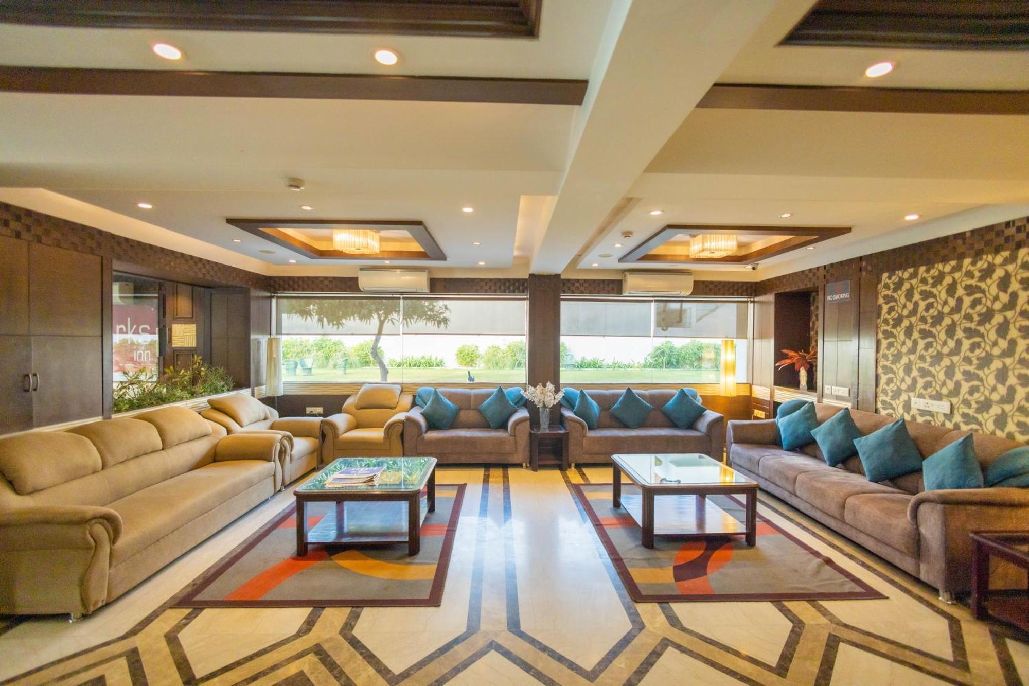 Crestmont Ashapurna Jaipur, Banipark Hotel Eksteriør billede