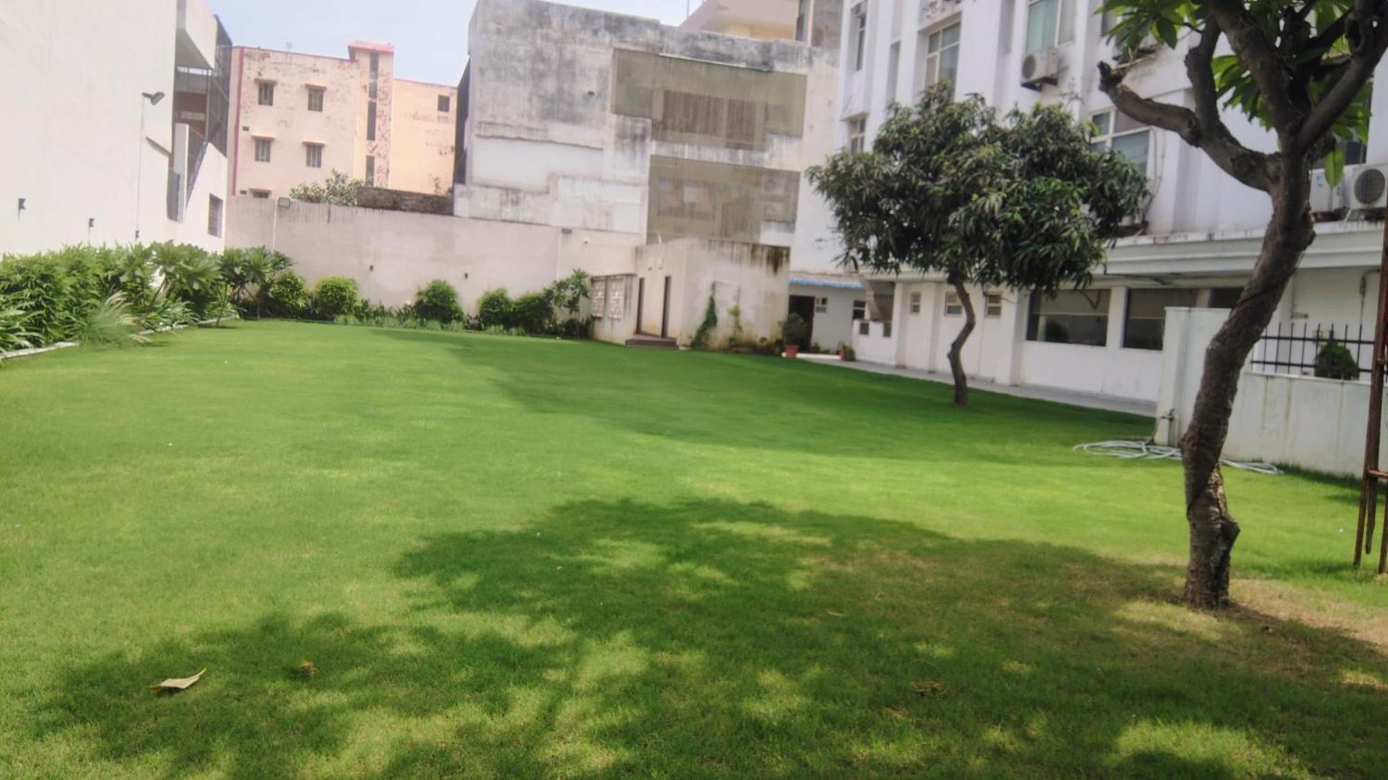 Crestmont Ashapurna Jaipur, Banipark Hotel Eksteriør billede