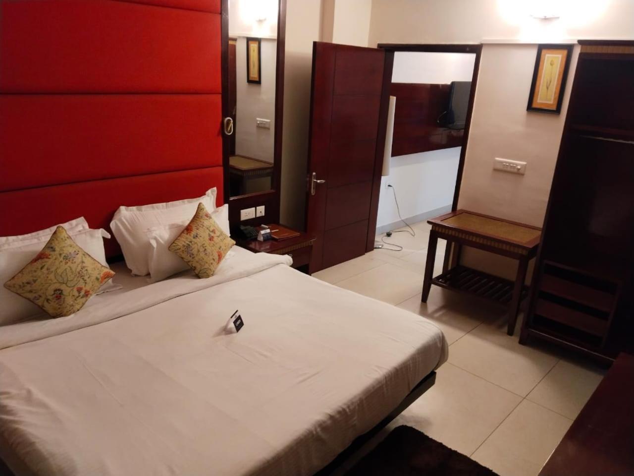 Crestmont Ashapurna Jaipur, Banipark Hotel Eksteriør billede